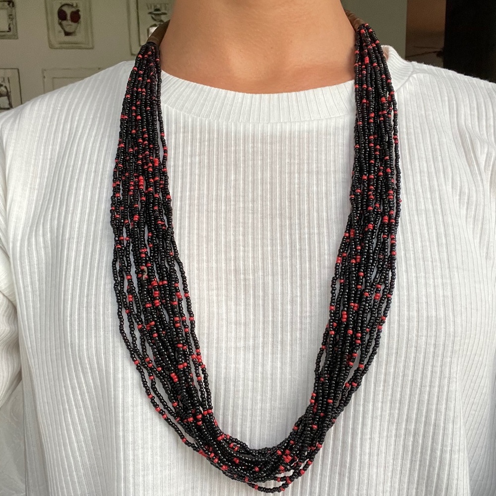 Beaded black necklace